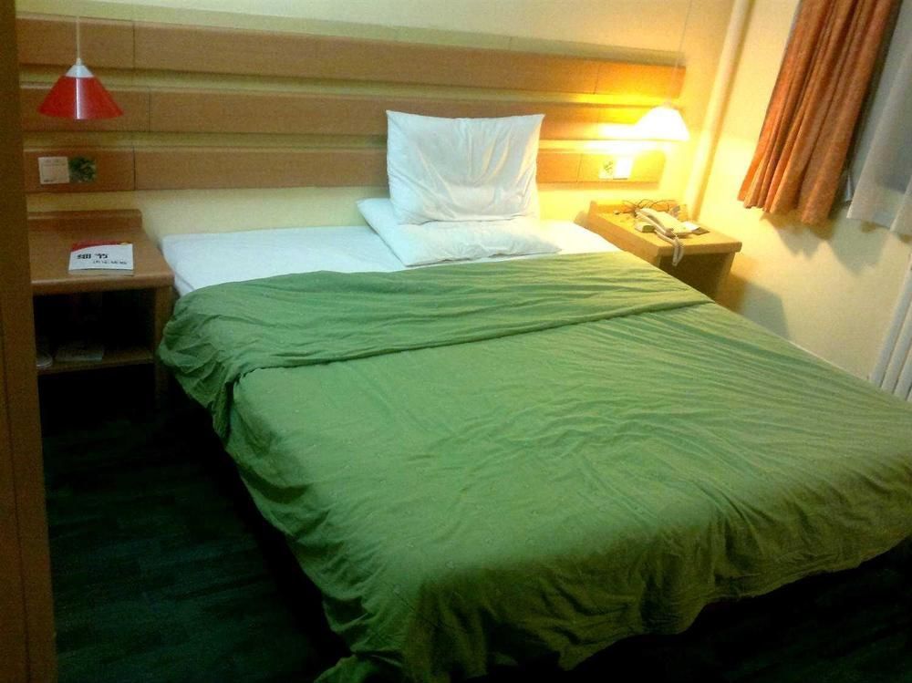 Home Inn Changchun Dajing Road Ouya Outlets Екстер'єр фото