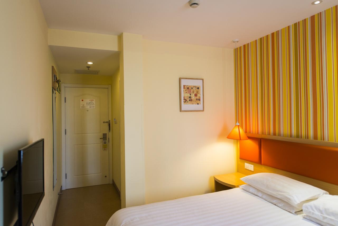 Home Inn Changchun Dajing Road Ouya Outlets Екстер'єр фото