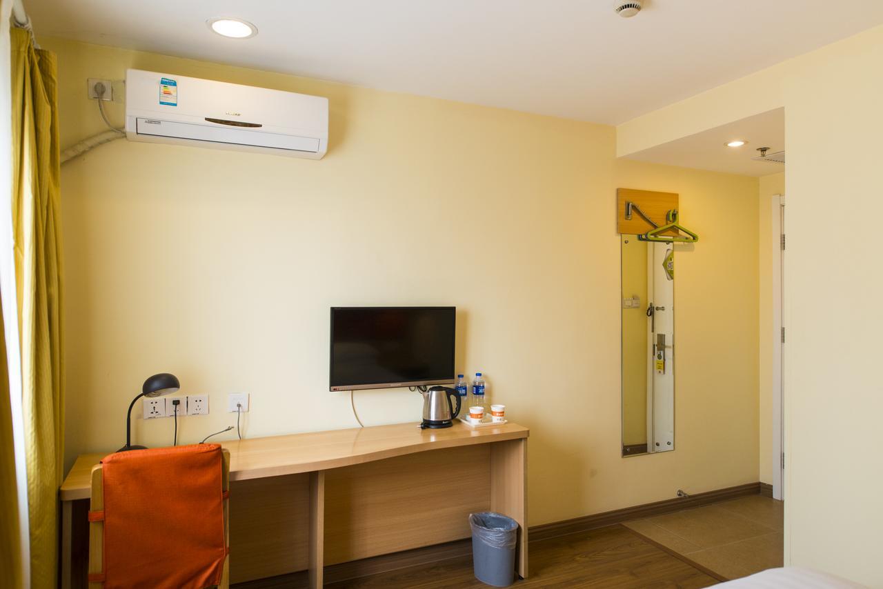 Home Inn Changchun Dajing Road Ouya Outlets Екстер'єр фото
