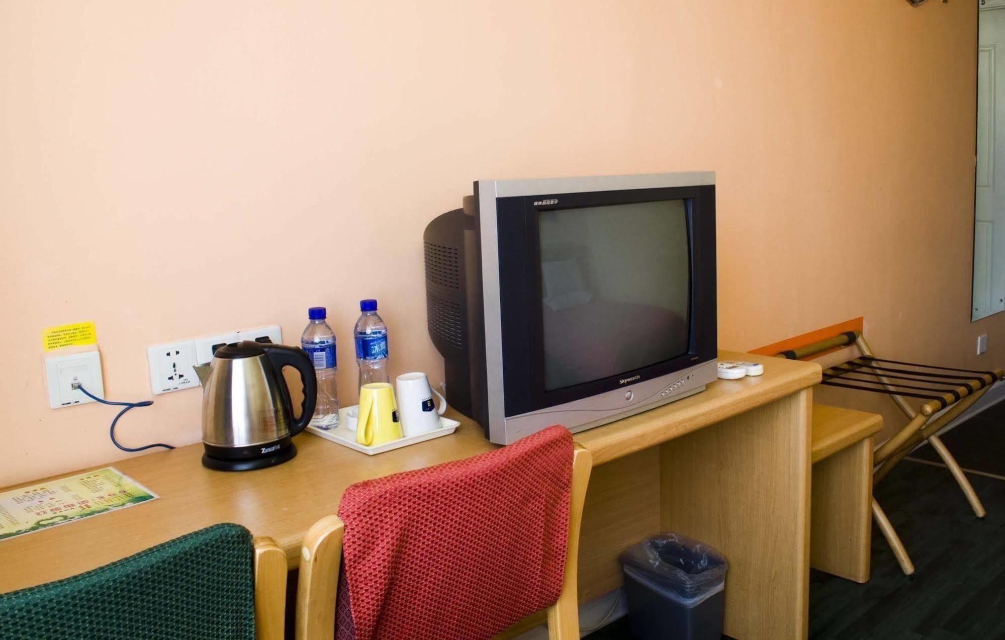 Home Inn Changchun Dajing Road Ouya Outlets Екстер'єр фото